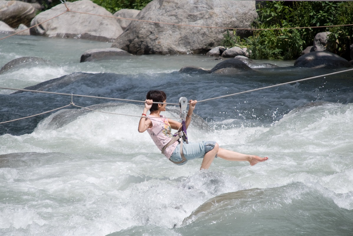River Crossing, Zipline